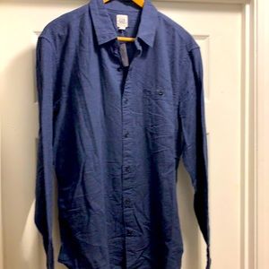 NWT GAP Men’s button down blue shirt-Size Large